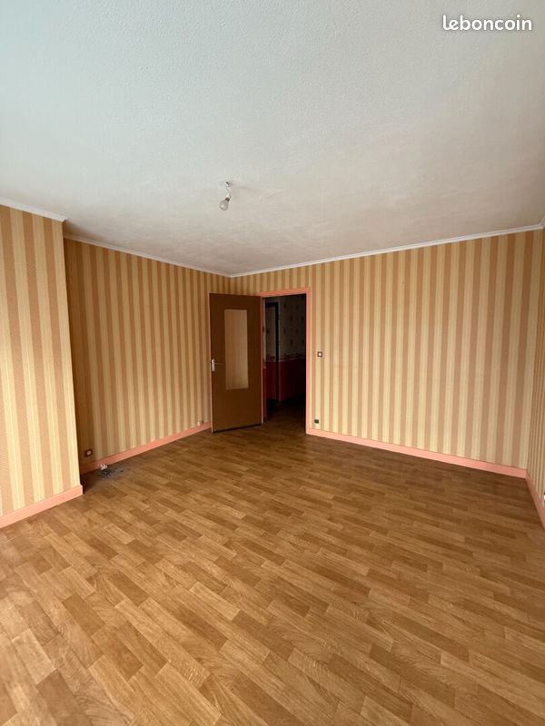 Appartement 3 pièces 76 m² · à Moulins · 76 m² · 600 €/mois
