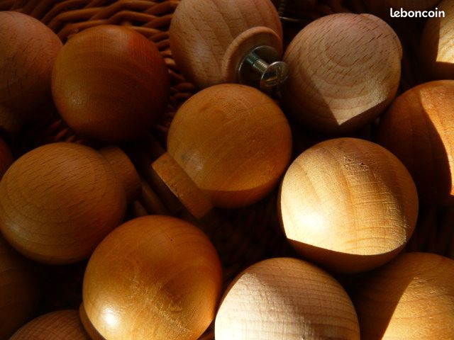 Poignée bouton bois blanc forme boule (image 7)