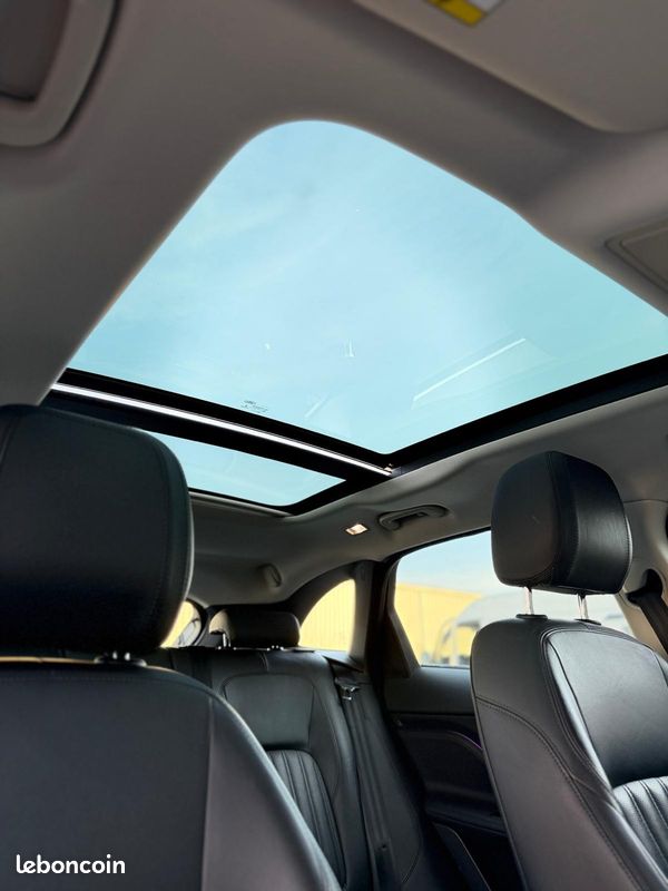 JAGUAR F-PACE - 3.0D - V6 - 300 ch - 4X4 - PORTFOLIO - GARANTIE 3 MOIS (image 21)