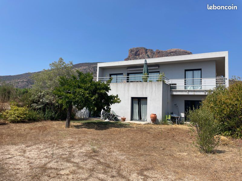 Maison 4 pièces 180 m² · à Afa · 180 m² · 690 000 €