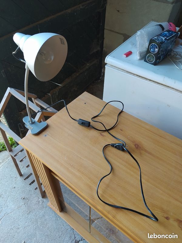 Lampe bureau (image 1)