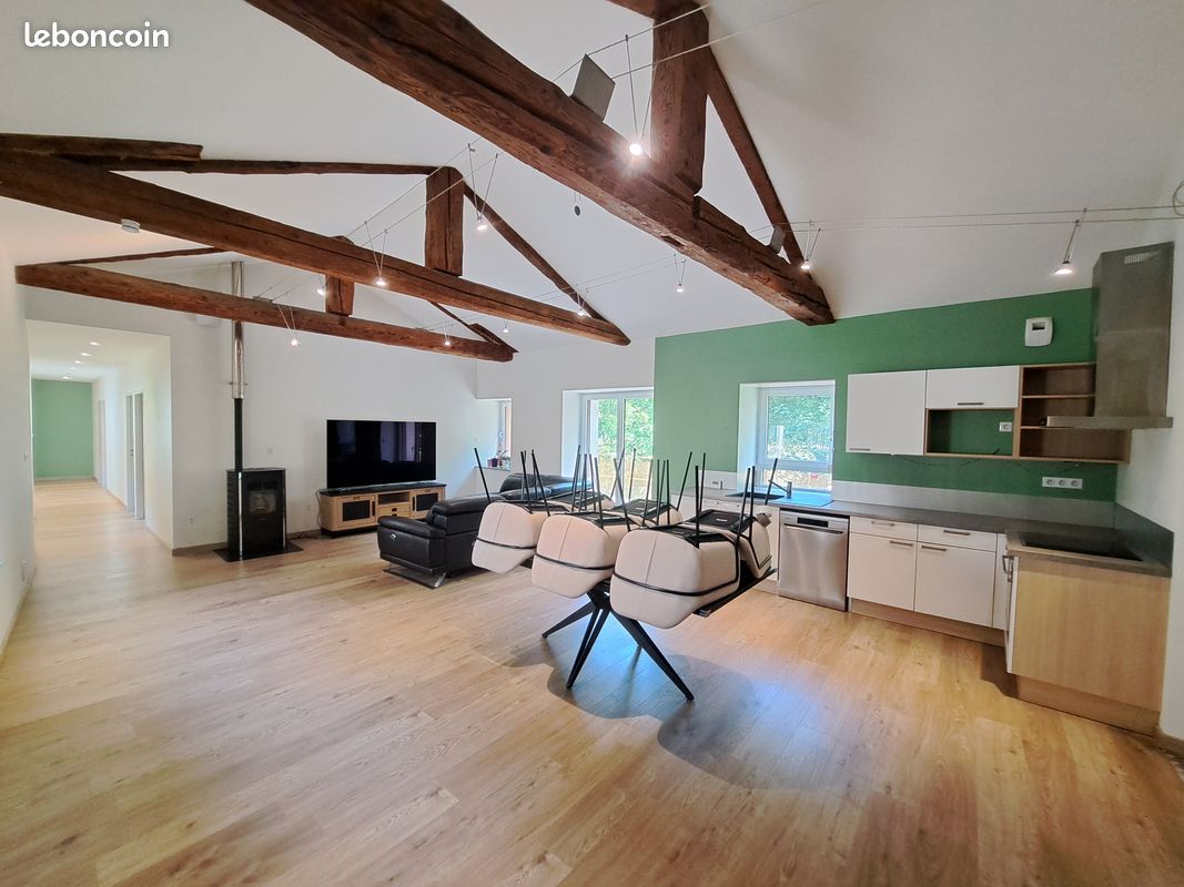 Maison 6 pièces 130 m² · à Ambert · 130 m² · 750 €/mois
