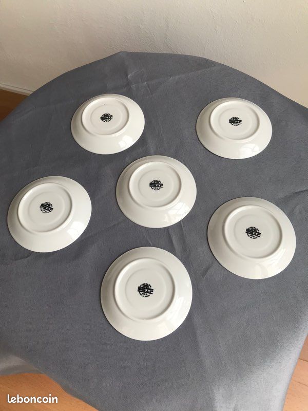 Lot de 6 sous-tasses en porcelaine (image 2)
