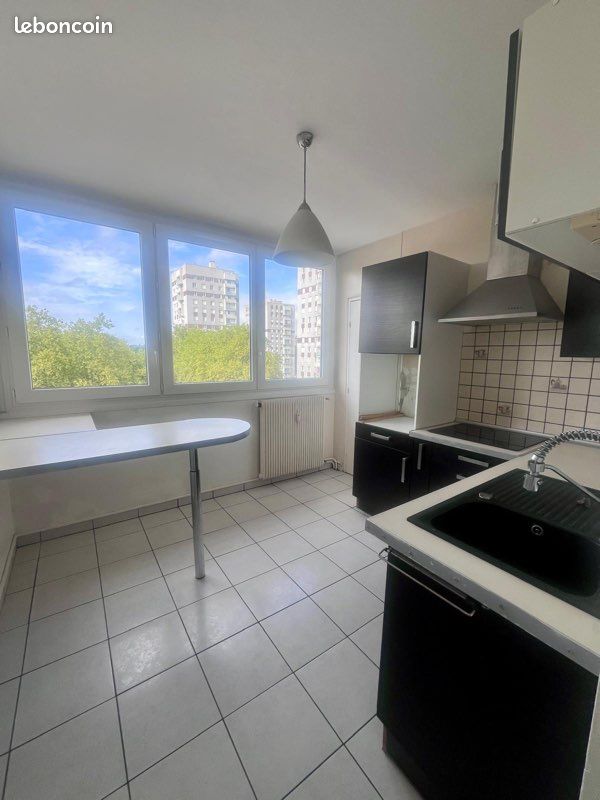 Appartement 4 pièces 62 m² · à Limoges · 62 m² · 430 €