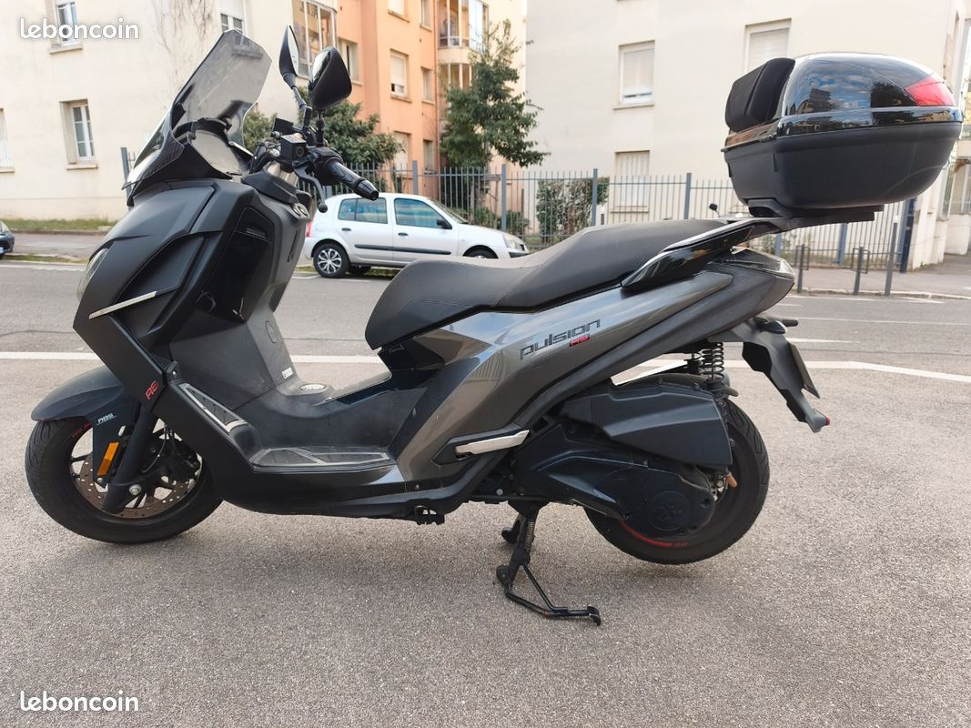 Scooter peugot pulsion RS 125 (image 1)