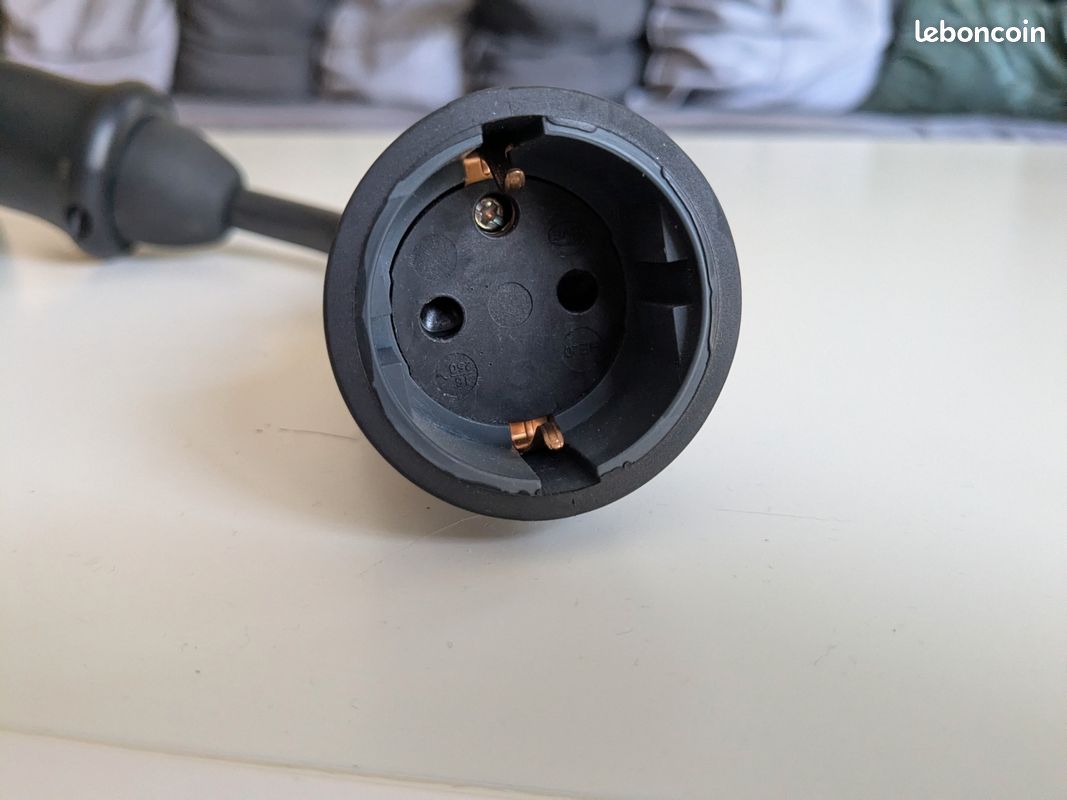 Adaptateur V2L simple prise pour Kia et Hyundai (T2 / 1 x 16A 230V) (image 3)
