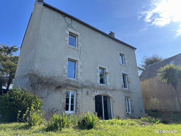Maison 5 pièces 247 m²