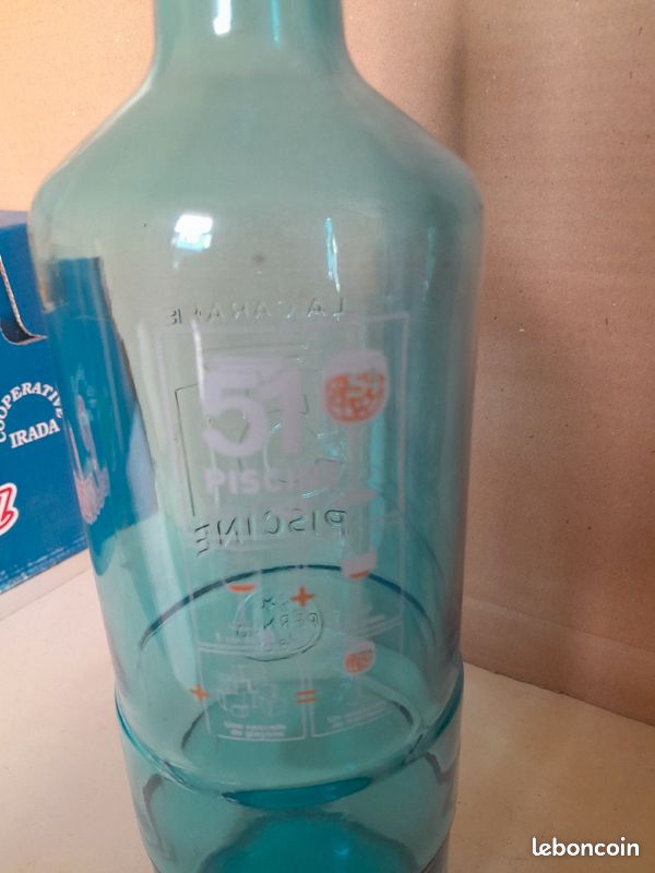 1 bouteille en verre bleu modèle PISCINE (image 2)