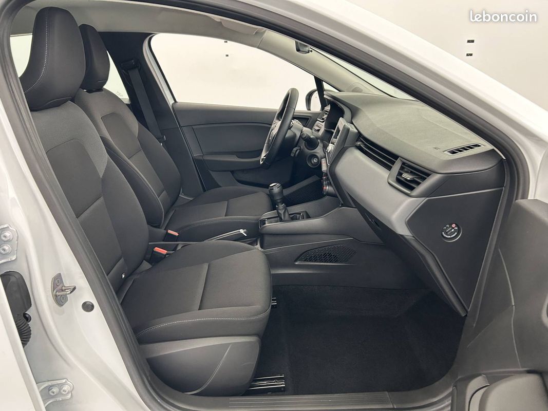 RENAULT Clio SCe 65 Authentic (image 14)