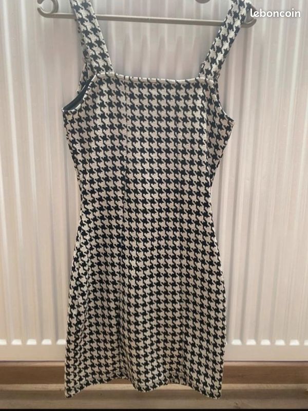 Robe (image 2)