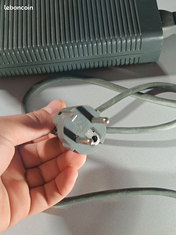 OEM Microsoft Xbox 360 AC Adapter Power Supply DPSN-186CB A (203W