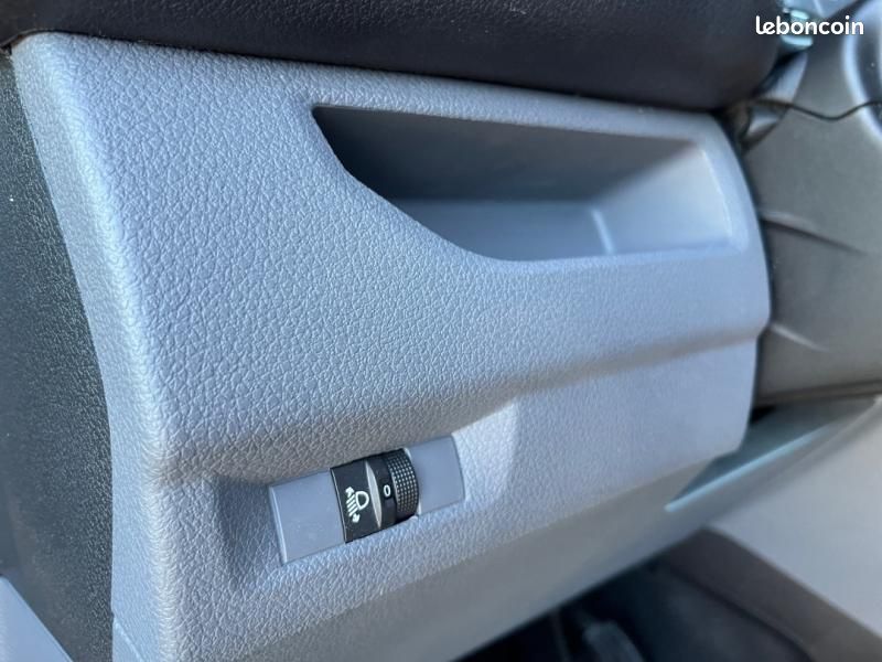 Peugeot Expert Fg XL 2.0 BlueHDi 145ch S&S EAT8 (image 18)