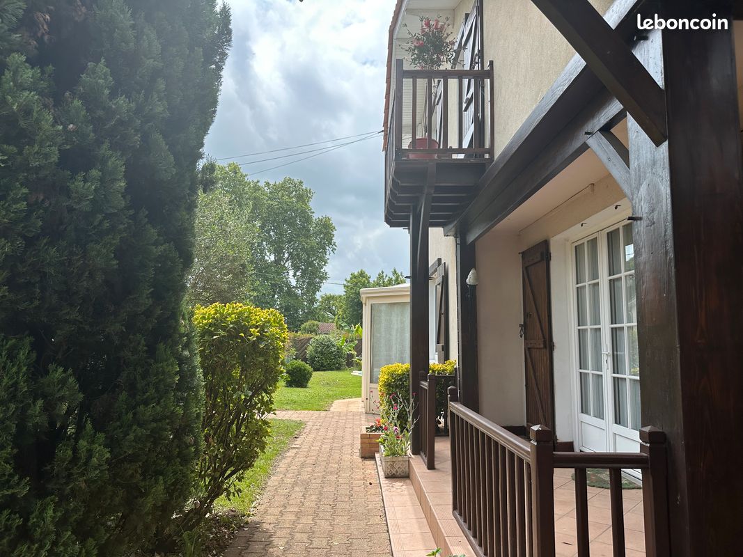 Appartement 7 pièces 137 m² · à Libourne · 137 m² · 3 500 000 €
