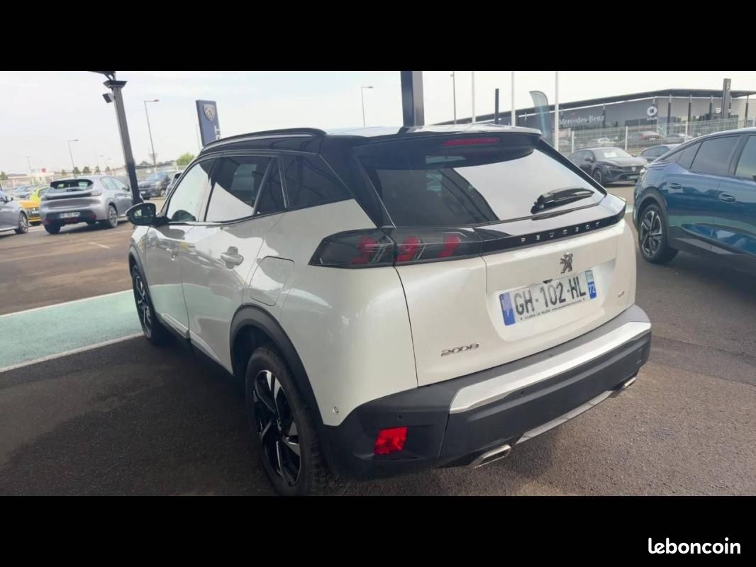 Peugeot 2008 PureTech 130 S&S EAT8 - GT (image 3)