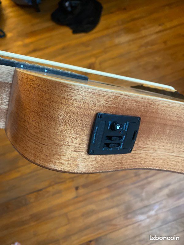 Harley Benton basse ukulele electro acoustique (image 5)