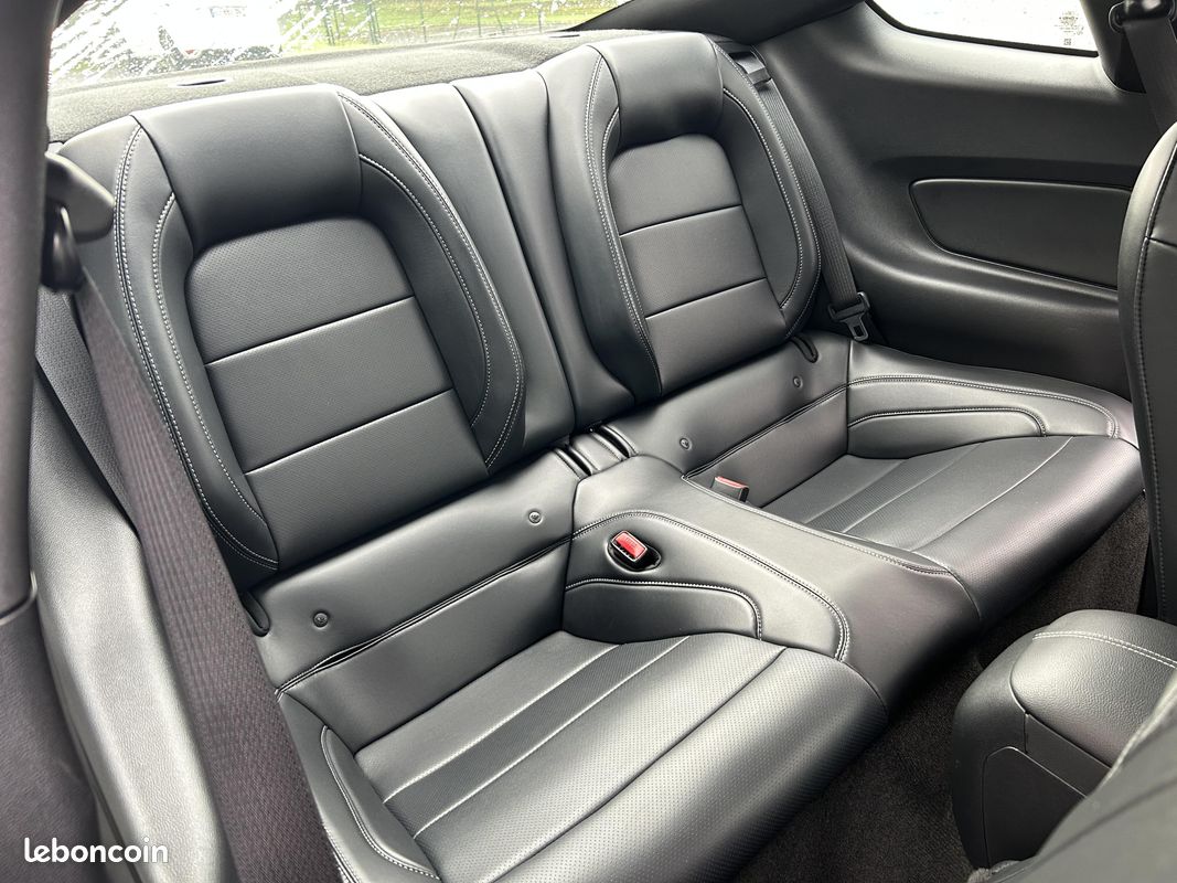 FORD Mustang Fastback V8 5.0 421 GT A (image 23)