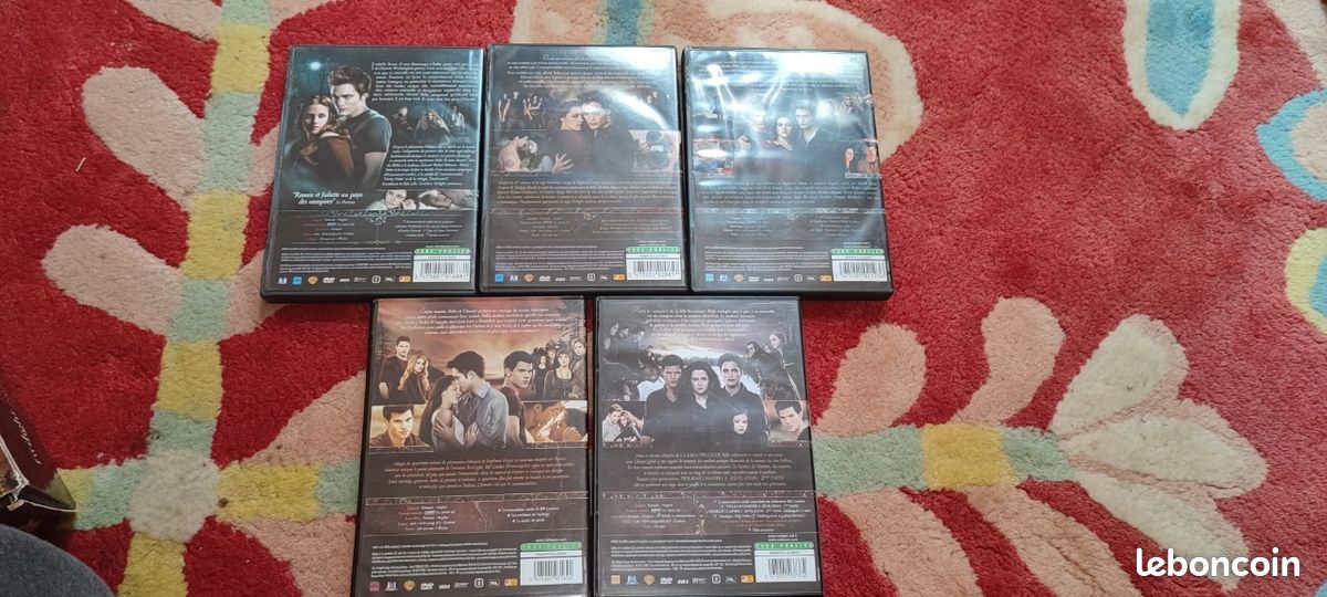Coffret 5 dvd Twilight 1 5 version française (image 7)
