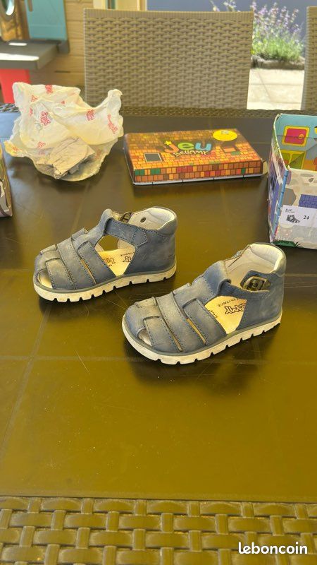 Sandales enfants taille 24 (image 2)