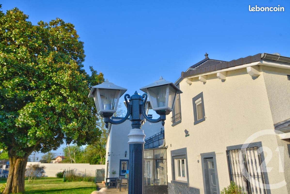 Maison 7 pièces 178 m² · à Romans-sur-Isère · 178 m² · 420 000 €