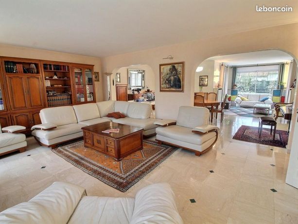 Maison 9 pièces 314 m²