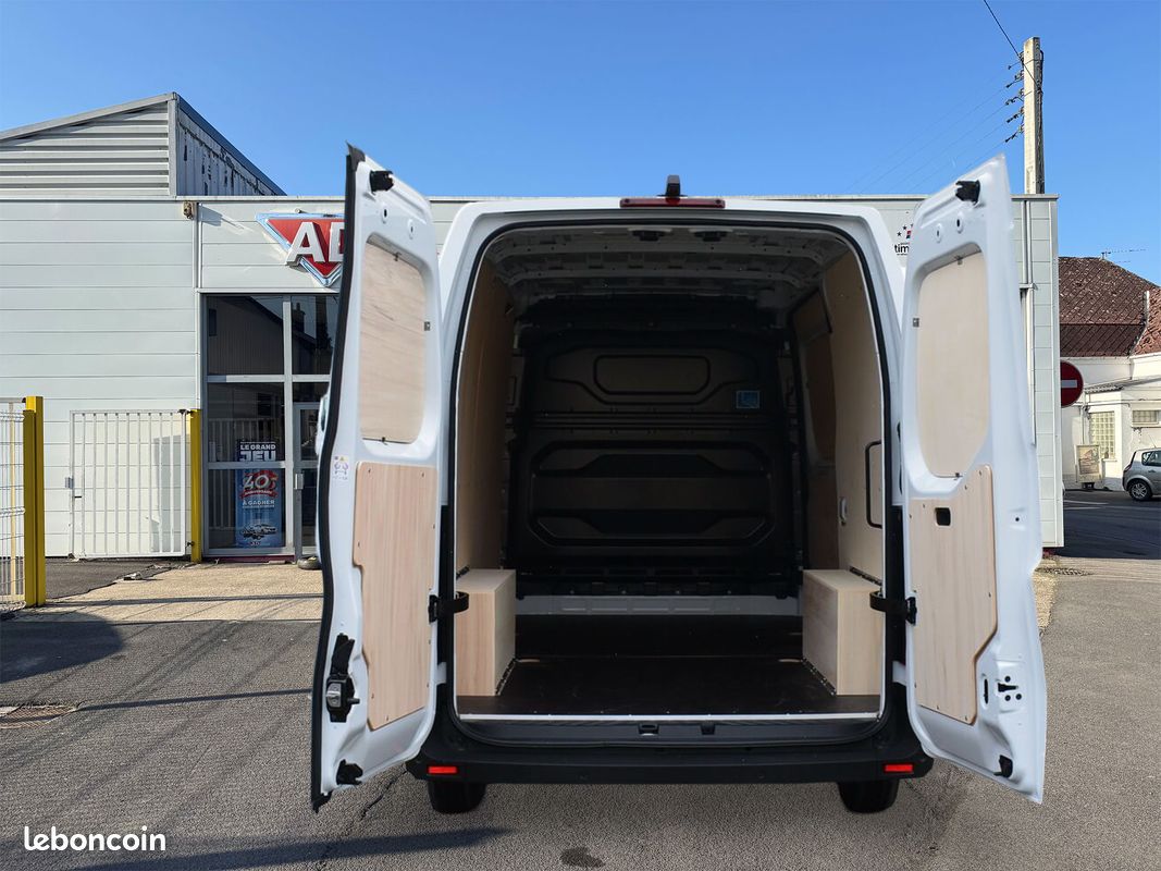 Nouveau Renault Master L2H2 Advance 3T5 Blue dCi 150 - Leasing (image 2)