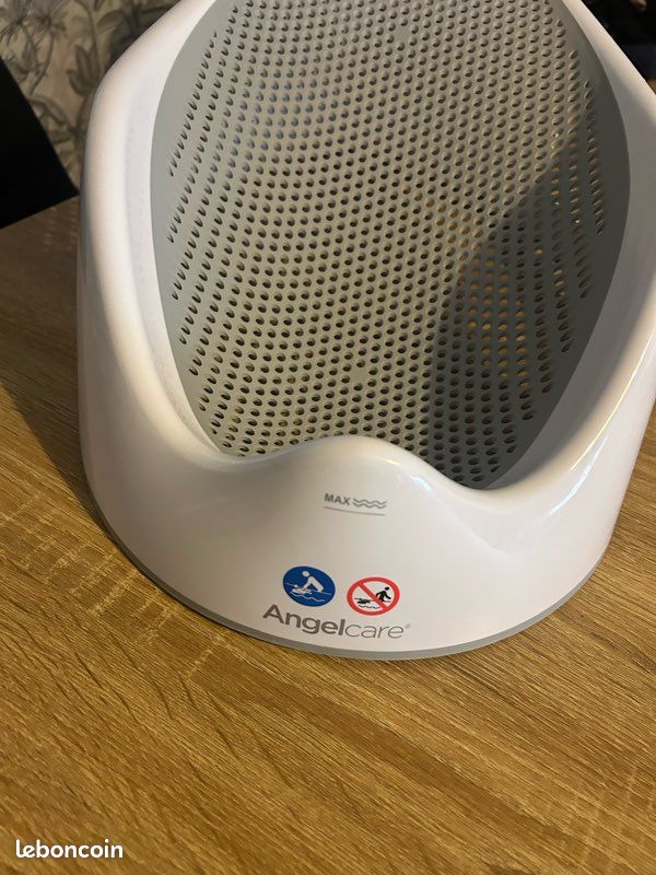 Siège de bain Angelcare gris et blanc pour bébé - Très bon état (image 1)
