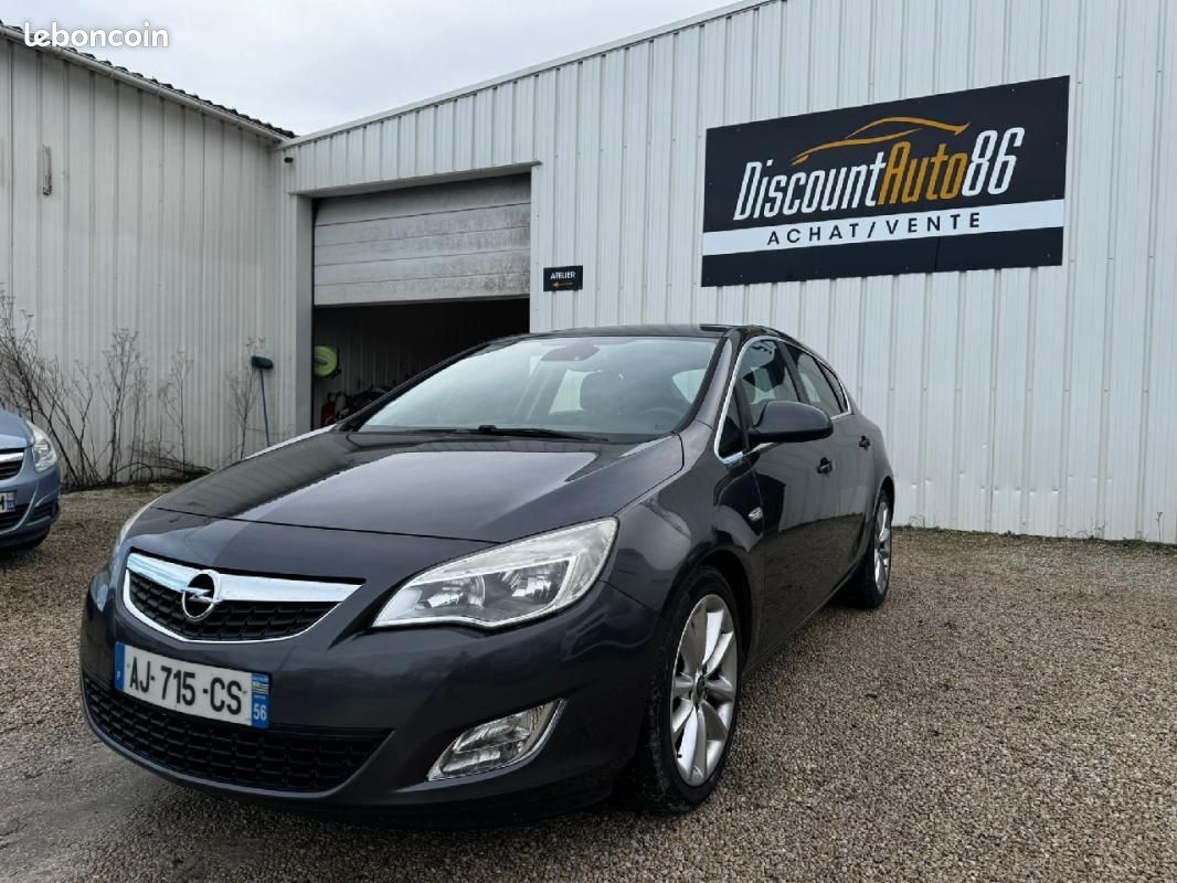 Opel Astra 1.7 CDTI 125 ch FAP Cosmo (image 2)