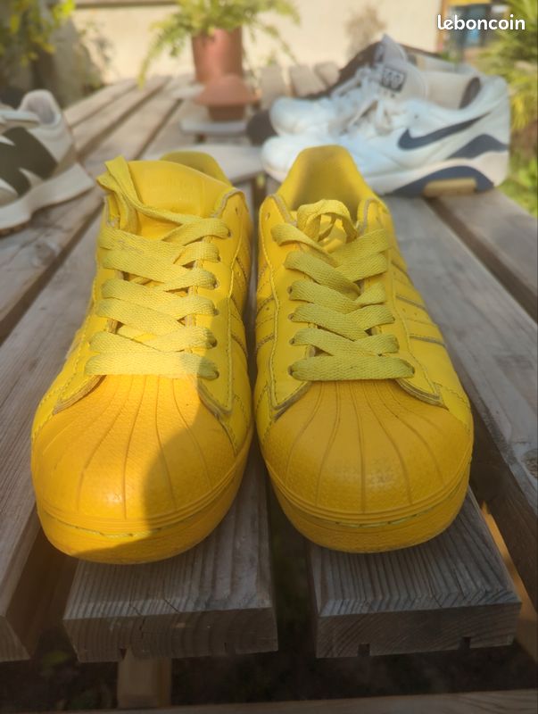 Chaussure Superstar Superstar Slip On Adidas Jaune Paire De Adidas