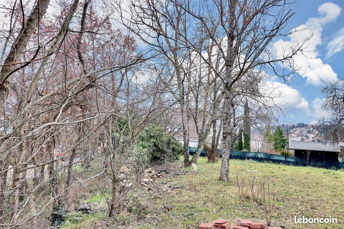 Terrain 658 m² · à Clermont-Ferrand · 658 m² · 169 000 €