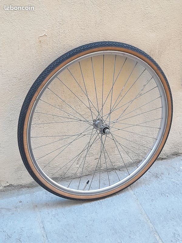 Roue de vélo vintage mavic à pneu 5 vitesses ancien collection - Collection