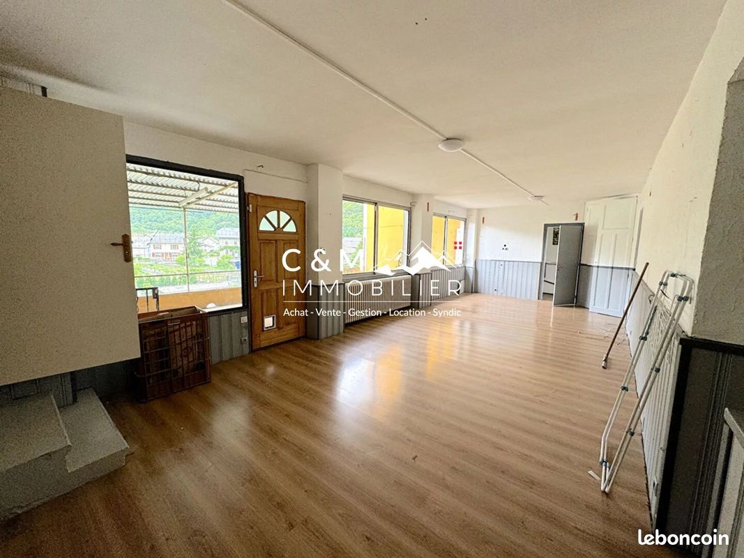 Immeuble 10 pièces 300 m² · à Épierre · 300 m² · 189 000 €