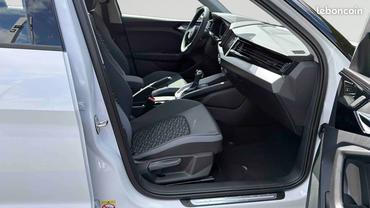 AUDI A1 Sportback 30 TFSI 116 ch S tronic 7 Design (image 20)