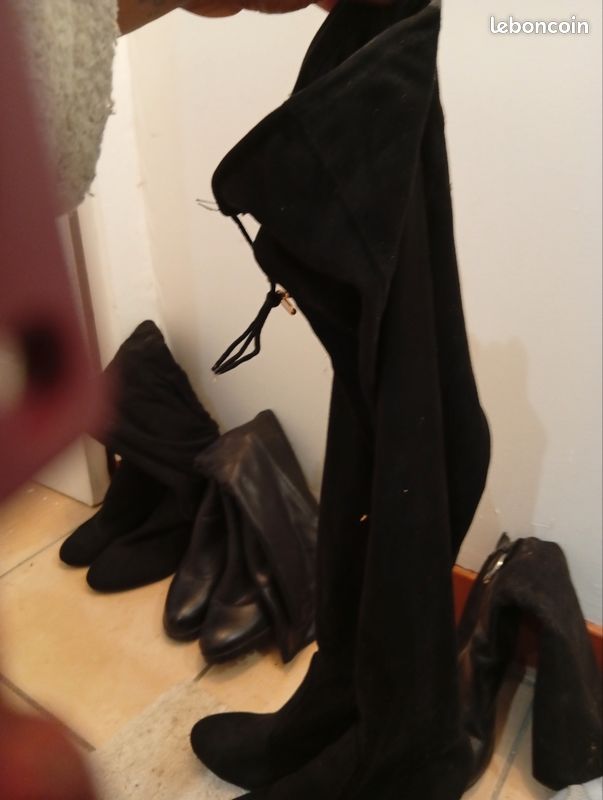 Bottes montantes noires à talons (image 2)