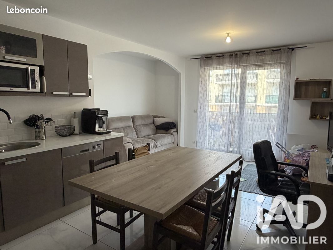 Appartement 3 pièces 58 m² · à Pontault-Combault · 58 m² · 265 000 €