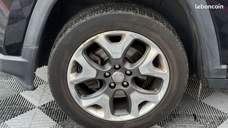 Jeep COMPASS 2.0 MULTIJET II 140CH LIMITED 4X4 BVA9 (image 35)