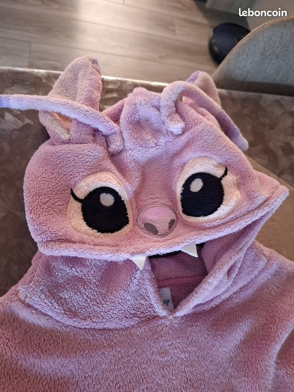 Surpyjama stitch Vêtements