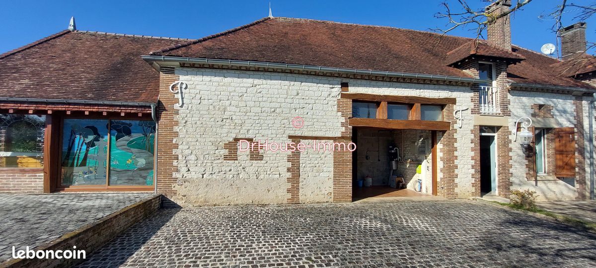 Maison 6 pièces 190 m² · à Eaux-Puiseaux · 190 m² · 279 000 €