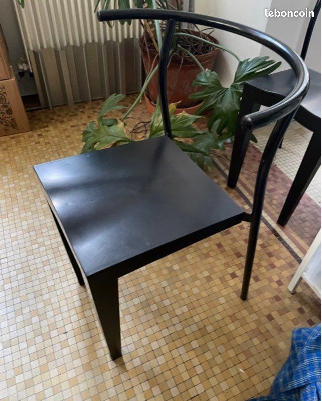 Paire de chaises Dr Glob Philippe Starck (image 2)
