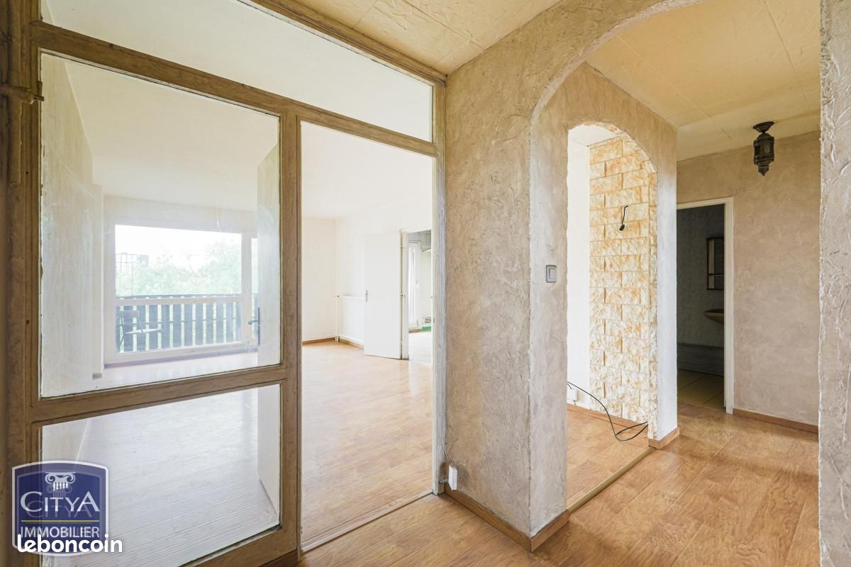 Appartement 4 pièces 77 m² · à Grenoble · 77 m² · 39 000 €
