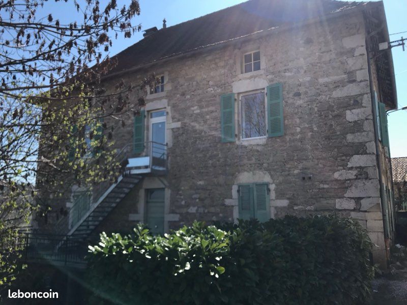 Appartement 5 pièces 90 m² · à Ambléon · 90 m² · 790 €/mois