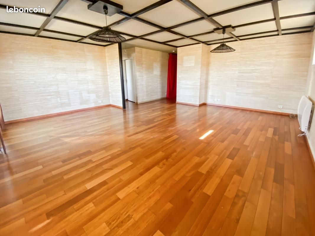 Appartement 3 pièces 74 m² · à Toulouse · 74 m² · 210 000 €