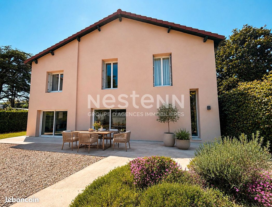 Maison 6 pièces 171 m² · à Tassin-la-Demi-Lune · 171 m² · 585 000 €