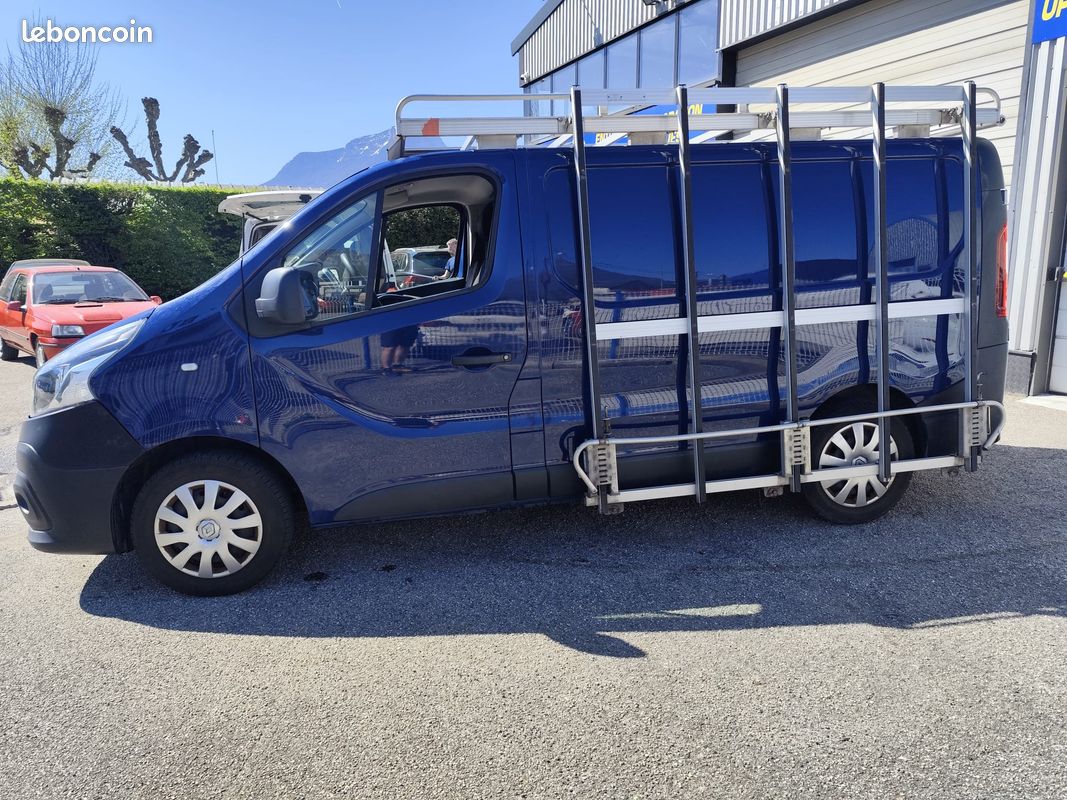 Renault Trafic Equipé vitrier menuisier (image 1)