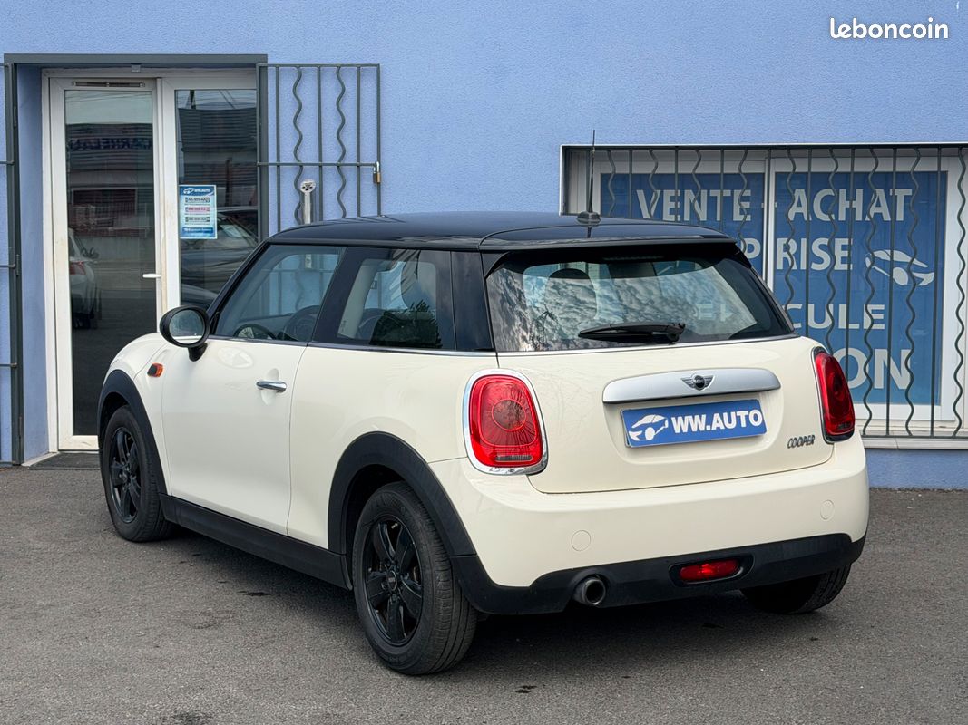 MINI Cooper 1.5 i 12V 136 cv (image 4)
