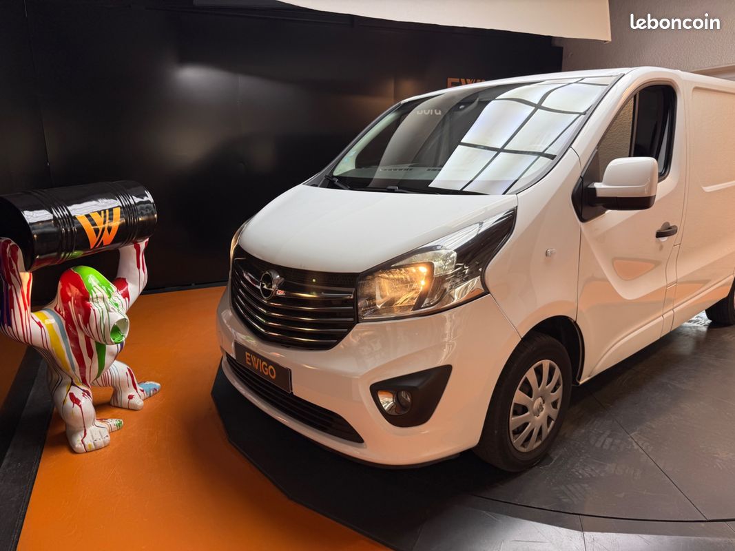 Opel vivaro vu fourgon 1.6 cdti bi-turbo 125 l1h1 ecoflex pack plus clim start-stop / gps / camera / mains-libre (image 19)