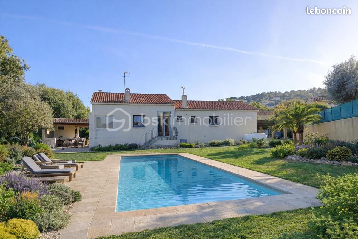 Maison 5 pièces 138 m² · à Six-Fours-les-Plages · 138 m² · 534 000 €