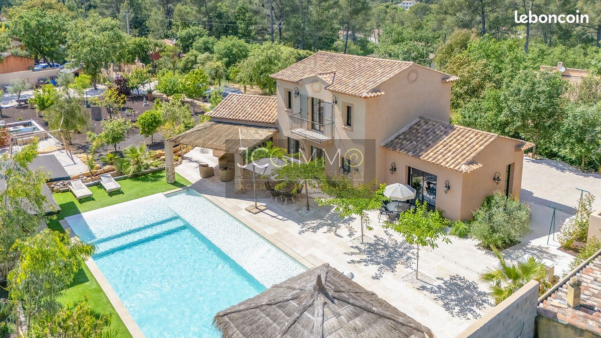 Maison 5 pièces 150 m² · à Solliès-Toucas · 150 m² · 899 000 €
