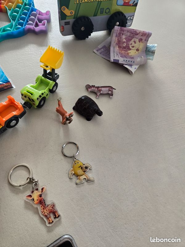 🧸🎲 Lot de jouets enfant – divers jeux & figurines (image 9)