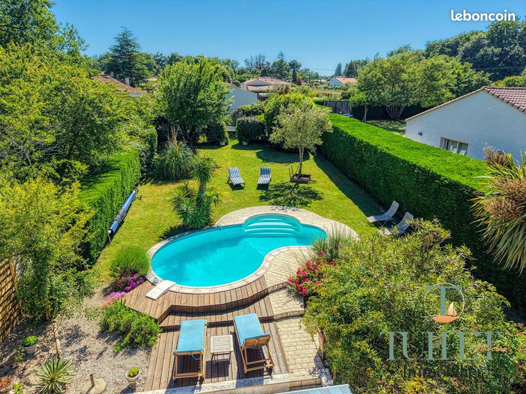 Maison 4 pièces 118 m² · à Breuillet · 118 m² · 449 990 €