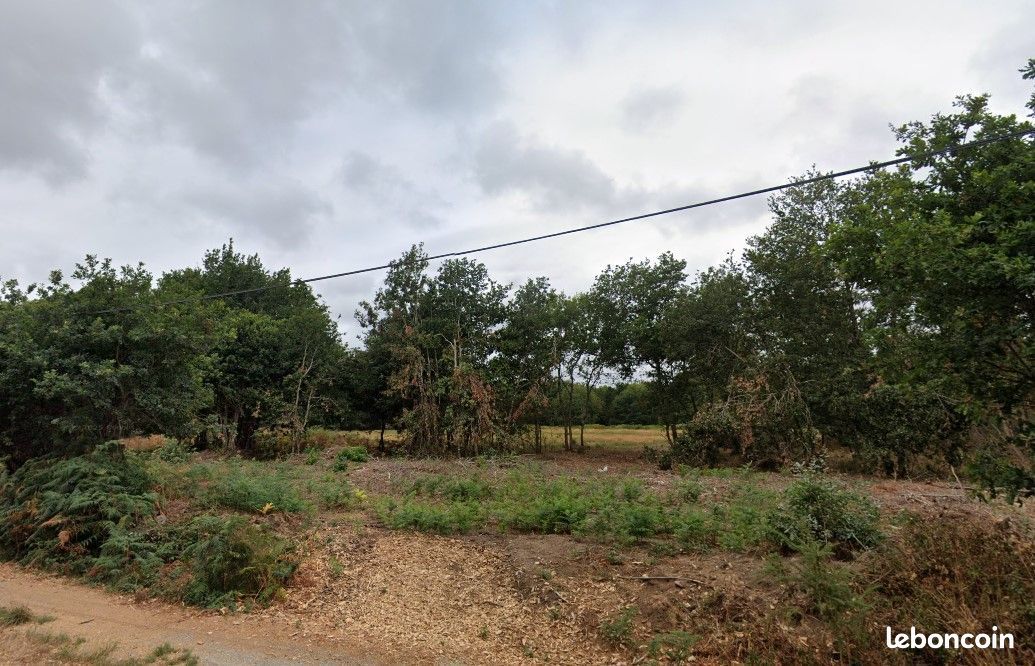 Terrain à bâtir de 387 m² à LE HINGLE (22) · à Le Hinglé · 44 900 €